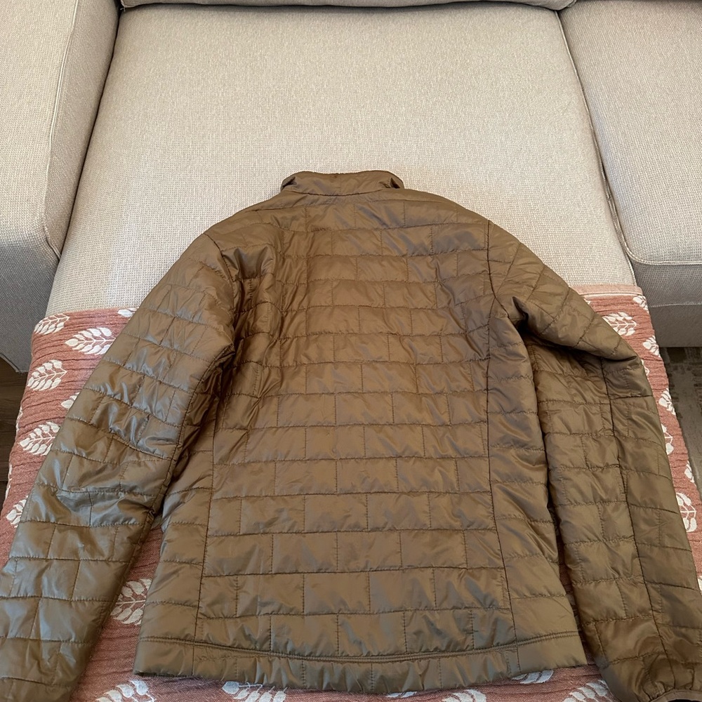 Patagonia Men’s Gold Nano Puff Jacket (Size S) - Picture 3 of 7